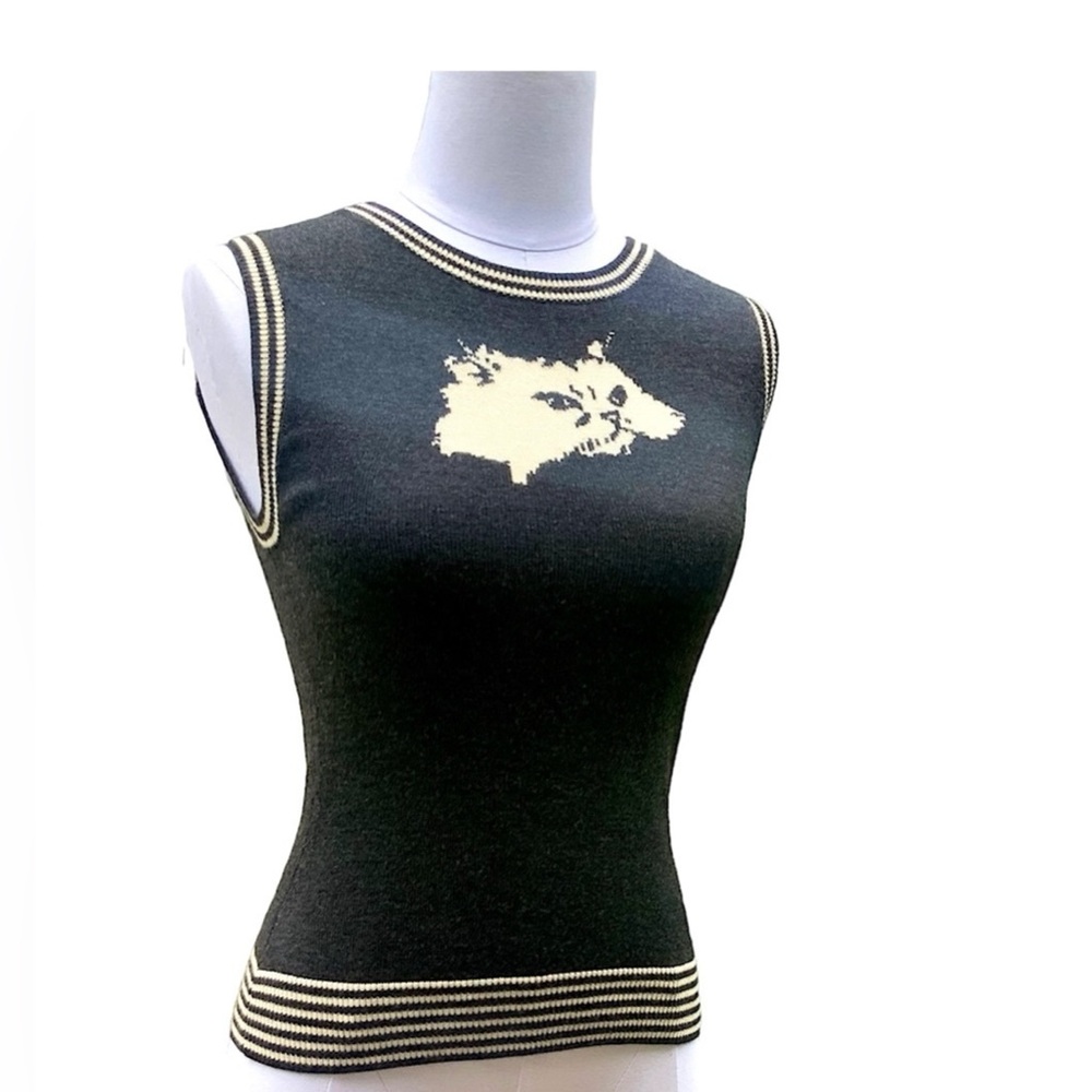 GRUMPY CAT VEST. 100 % Italian Merino Wool. NYC/LA boutique. Size XS. PURRFECT!
